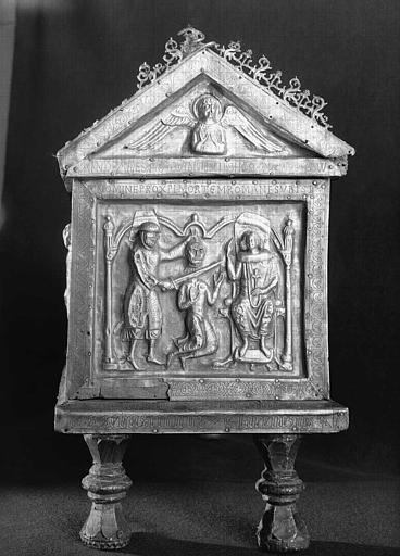 Châsse reliquaire en argent et vermeil (pignon)