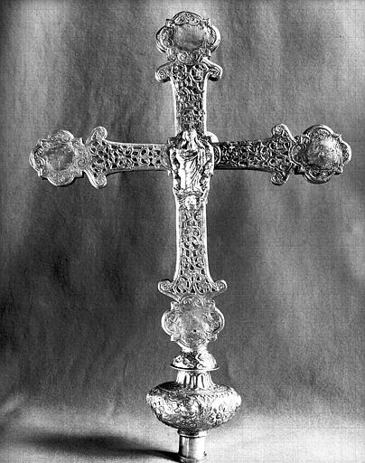 Croix processionnelle en cuivre doré argenté (revers) - © Ministère de la Culture (France), Médiathèque du patrimoine et de la photographie, diffusion RMN-GP