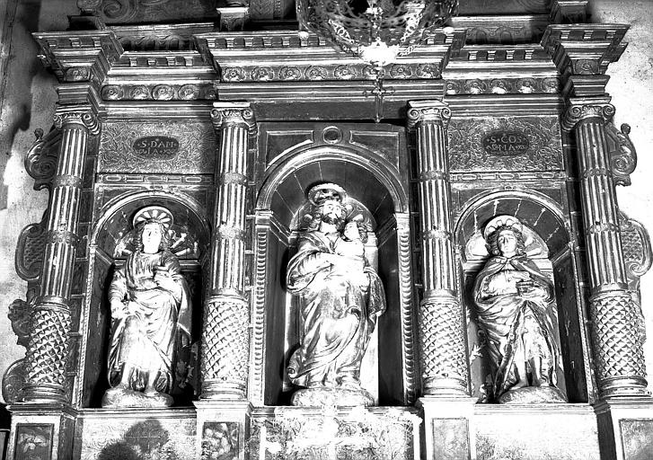 Retable en bois et marbre : Statues en bois peint et doré de saint Côme et saint Damien - © Ministère de la Culture (France), Médiathèque du patrimoine et de la photographie, diffusion RMN-GP