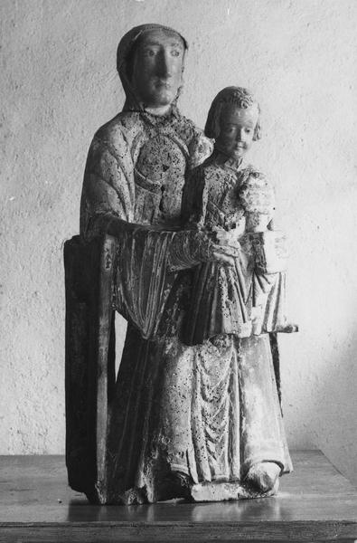 statue : Vierge en majesté, vue générale - © Ministère de la Culture (France), Médiathèque du patrimoine et de la photographie (objets mobiliers), tous droits réservés