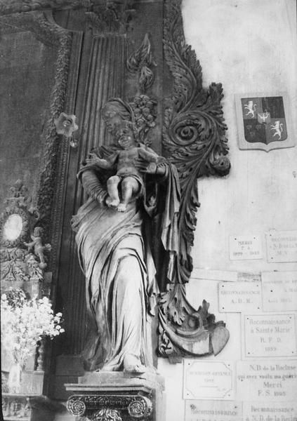 statue : Vierge à l'Enfant, vue générale
