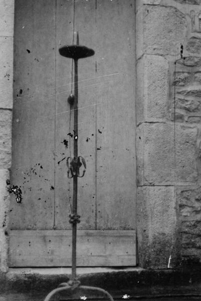 chandelier, vue générale - © Ministère de la Culture (France), Médiathèque du patrimoine et de la photographie (objets mobiliers), tous droits réservés