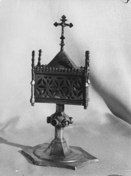 reliquaire, vue générale - © Ministère de la Culture (France), Médiathèque du patrimoine et de la photographie (objets mobiliers), tous droits réservés