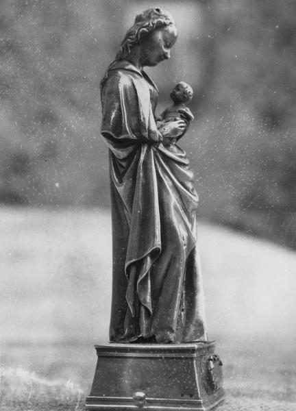 statue (statuette) : Vierge à l'Enfant, vue générale de profil