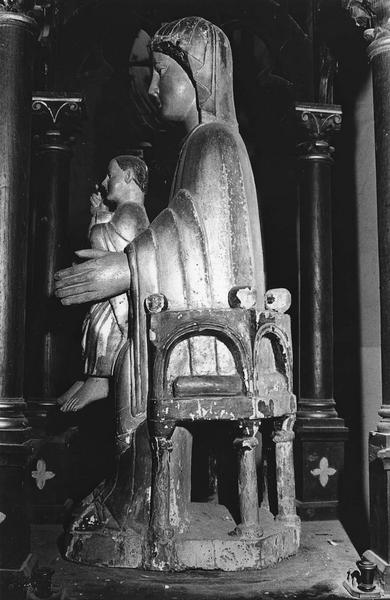 statue : Vierge en majesté, vue générale de profil