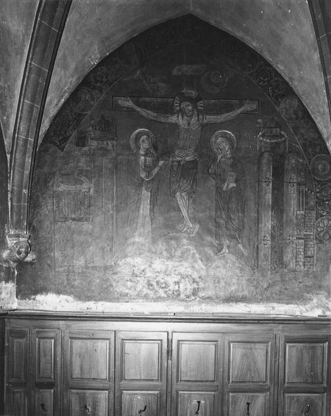 peinture monumentale de la sacristie du chapitre : Christ en croix entre la Vierge et saint Jean (le), vue générale