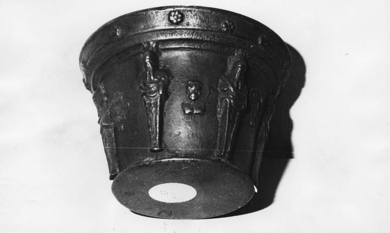 mortier de pharmacie, vue générale - © Ministère de la Culture (France), Médiathèque du patrimoine et de la photographie (objets mobiliers), tous droits réservés