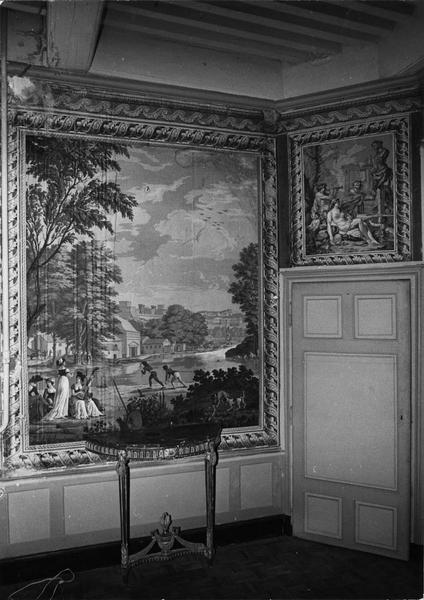 revêtement mural (papier peint du salon, tour nord est), vue générale