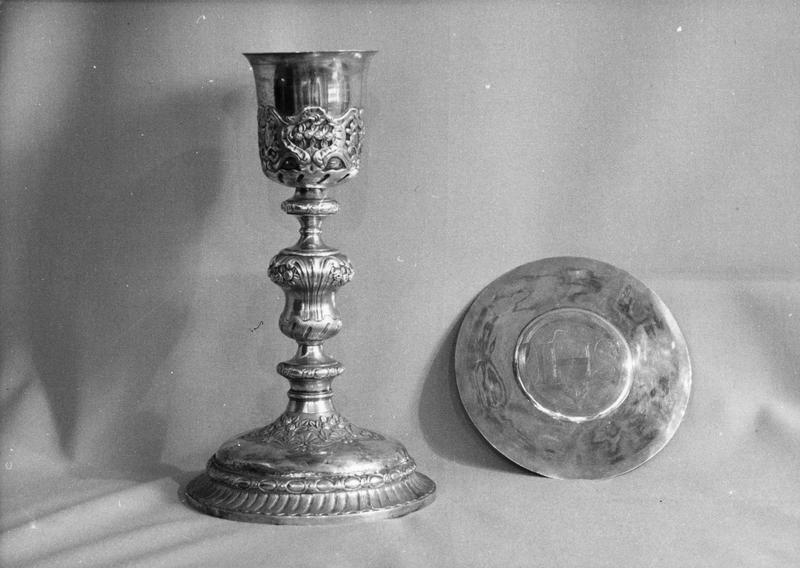 calice, patène, vue générale - © Ministère de la Culture (France), Médiathèque du patrimoine et de la photographie (objets mobiliers), tous droits réservés