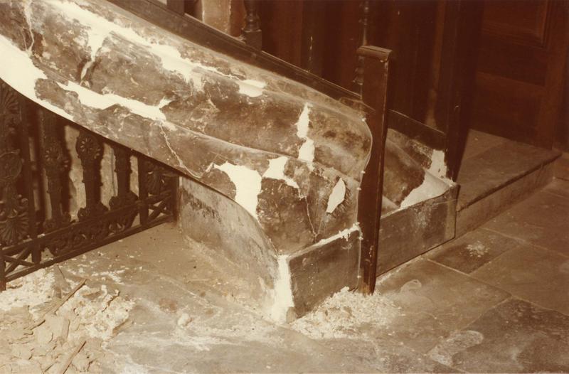 chaire à prêcher, détail du départ de l'escalier