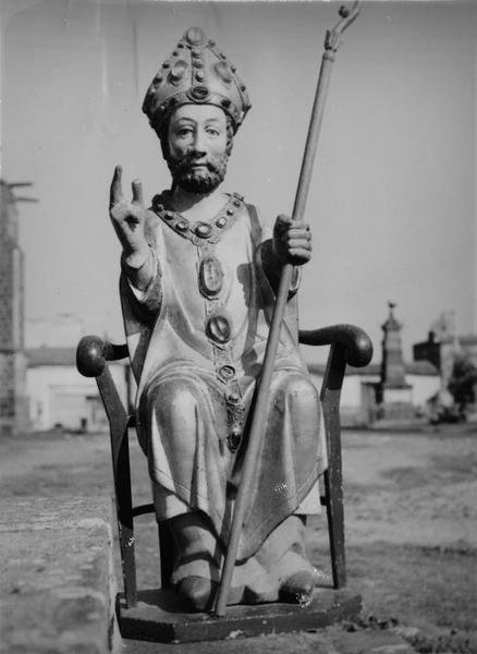 statue : saint Blaise, vue générale