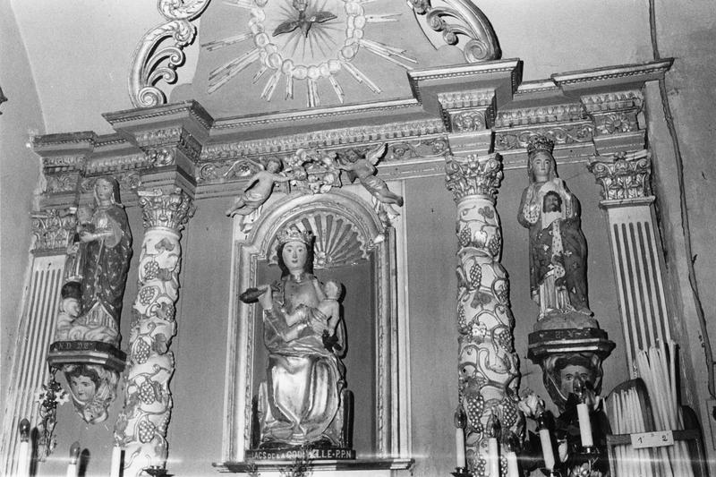 retable, statue : Vierge à l'Enfant dite Notre-Dame-des-lacs-de-la-Godivelle (chapelle du croisillon nord), vue partielle