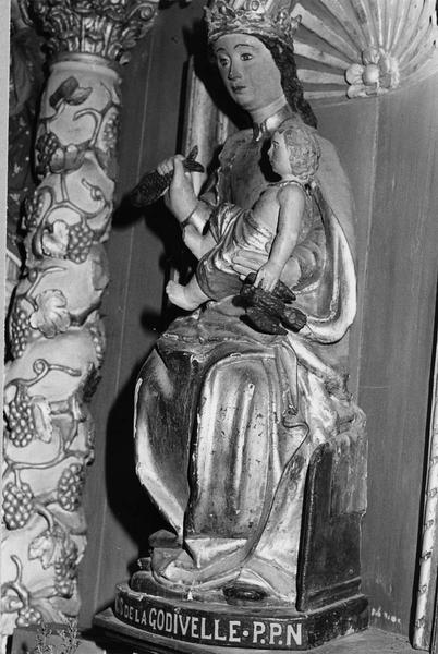 statue : Vierge à l'Enfant dite Notre-Dame-des-lacs-de-la-Godivelle (chapelle du croisillon nord), vue générale