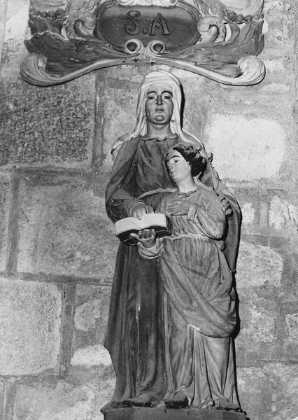 groupe sculpté : sainte Anne et la Vierge, vue générale - © Ministère de la Culture (France), Médiathèque du patrimoine et de la photographie (objets mobiliers), tous droits réservés