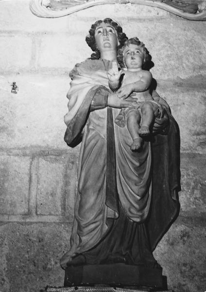 statue : Vierge à l'Enfant, vue générale - © Ministère de la Culture (France), Médiathèque du patrimoine et de la photographie (objets mobiliers), tous droits réservés