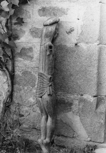 statue : Christ en croix, vue générale de dos