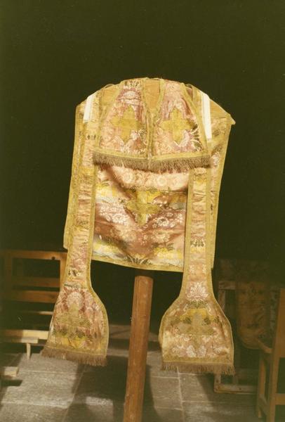 étole, manipule, voile de calice, vue générale