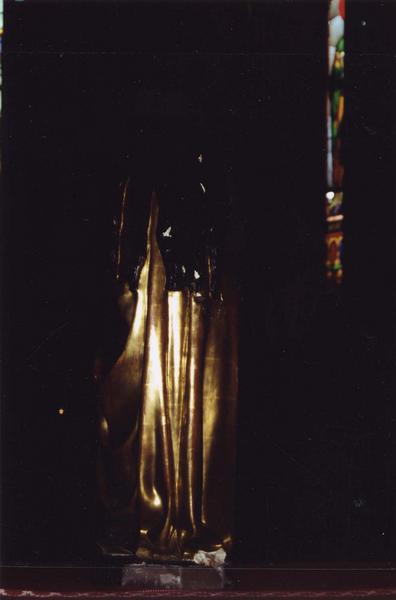 statue : Notre-Dame de Bonne Nouvelle, vue partielle de dos - © Ministère de la Culture (France), Médiathèque du patrimoine et de la photographie (objets mobiliers), tous droits réservés
