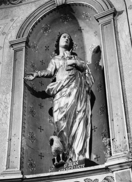 statue : saint Jean évangéliste, vue générale - © Ministère de la Culture (France), Médiathèque du patrimoine et de la photographie (objets mobiliers), tous droits réservés
