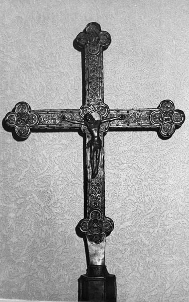 croix de procession, vue générale - © Ministère de la Culture (France), Médiathèque du patrimoine et de la photographie (objets mobiliers), tous droits réservés