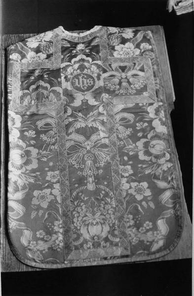 chasuble, vue générale