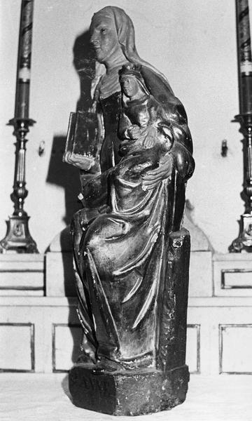 groupe sculpté : sainte Anne et la Vierge, vue générale