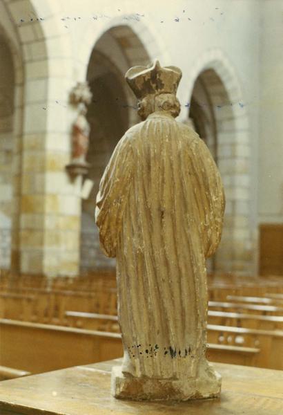 statue : saint Yves, vue générale de dos - © Ministère de la Culture (France), Médiathèque du patrimoine et de la photographie (objets mobiliers), tous droits réservés