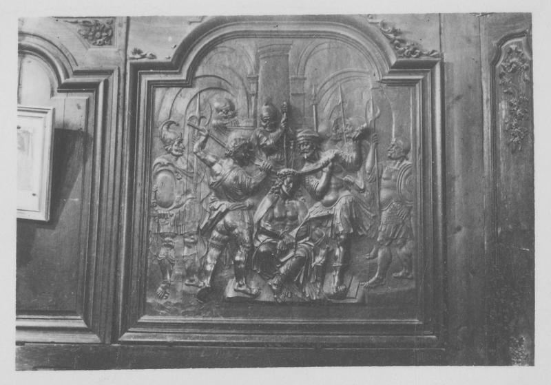 bas-relief : le couronnement d'épines, vue générale