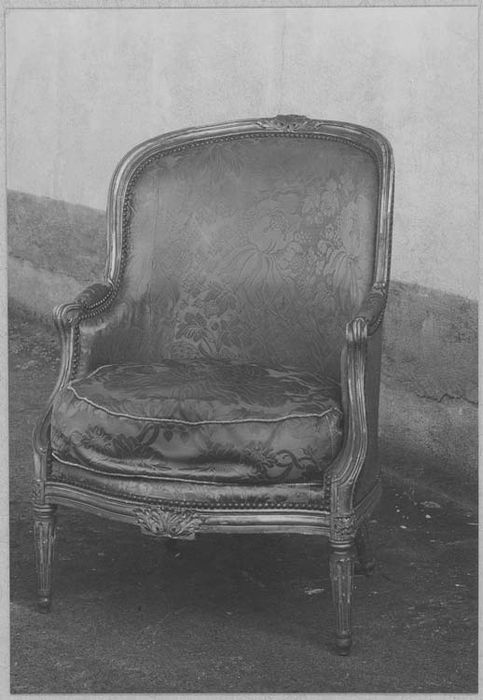 fauteuil (bergère)