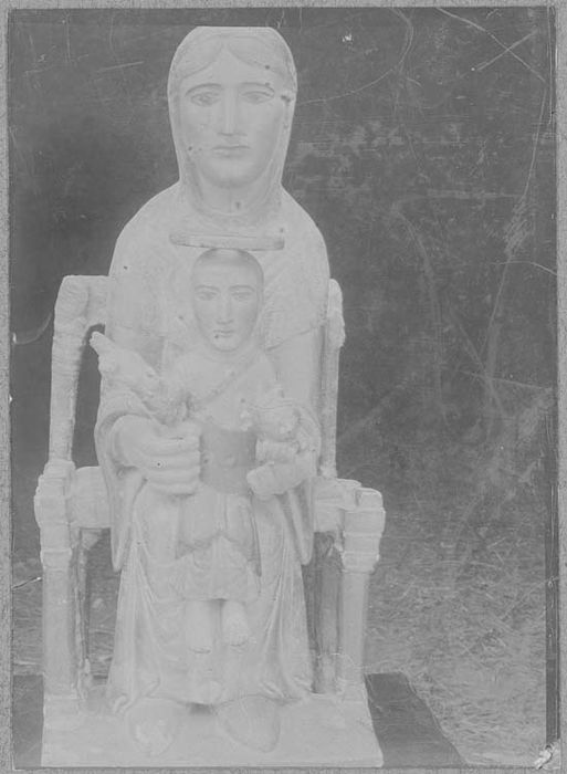 statue : Vierge à l'Enfant