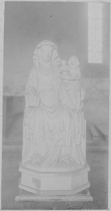 groupe sculpté : sainte Anne la Vierge et l'Enfant Jésus