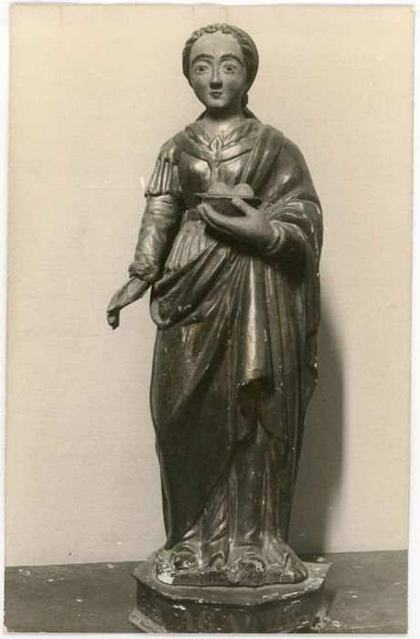 statue : Sainte Agathe