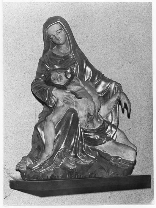 groupe sculpté : Vierge de Pitié - © Ministère de la Culture (France), Médiathèque du patrimoine et de la photographie, diffusion GrandPalaisRmn Photo