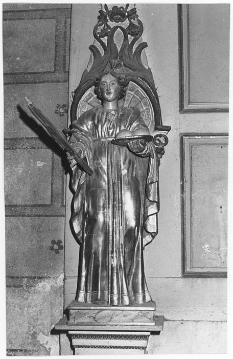 statue : Sainte Agathe