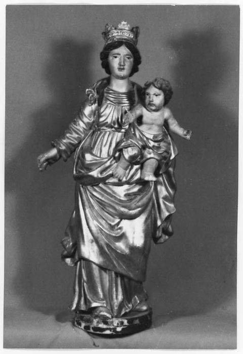 Statue : Vierge couronnée à l'Enfant