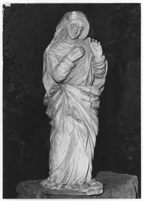 statue : Vierge