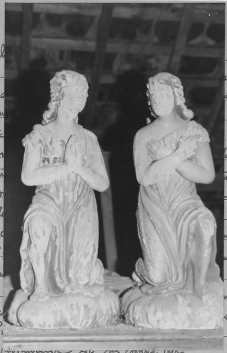 Deux statues : Anges adorateurs