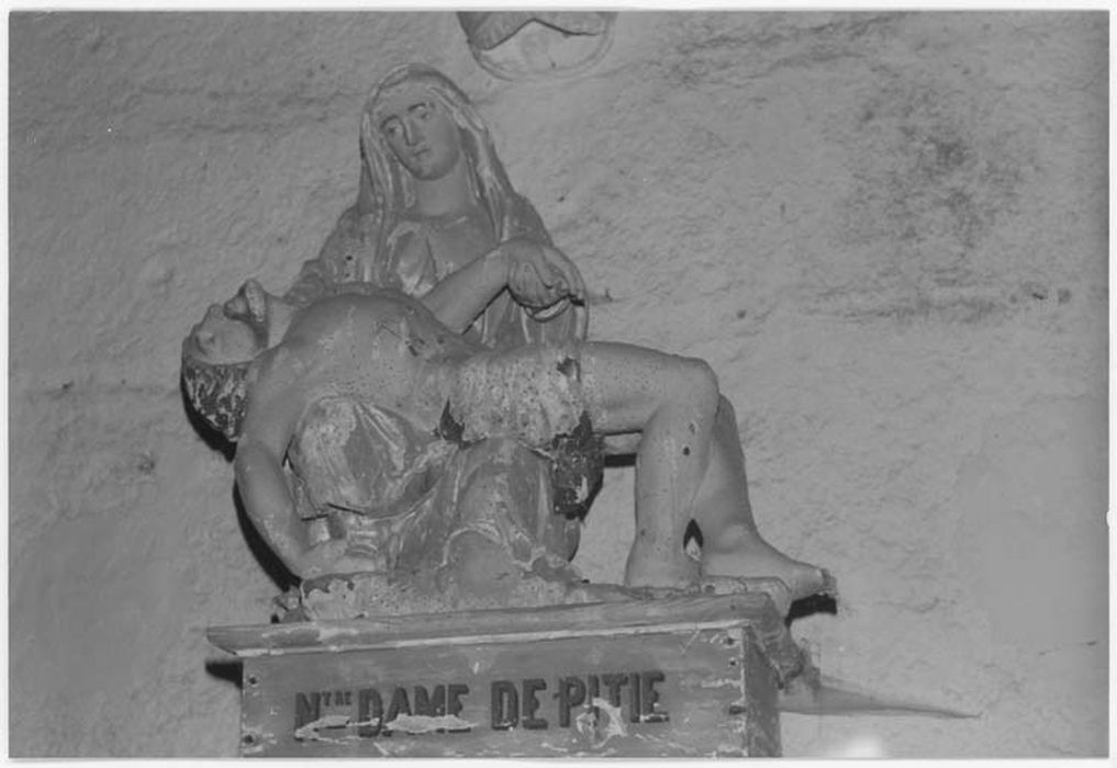 groupe sculpté : Vierge de Pitié