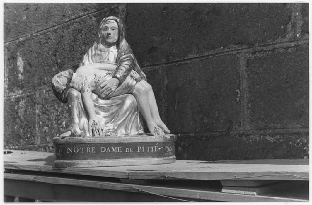 groupe sculpté : Vierge de Pitié - © Ministère de la Culture (France), Médiathèque du patrimoine et de la photographie, diffusion GrandPalaisRmn Photo