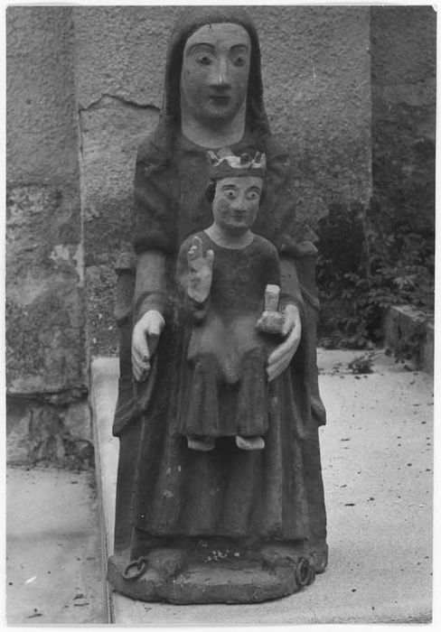 statue : Vierge à l'Enfant en majesté