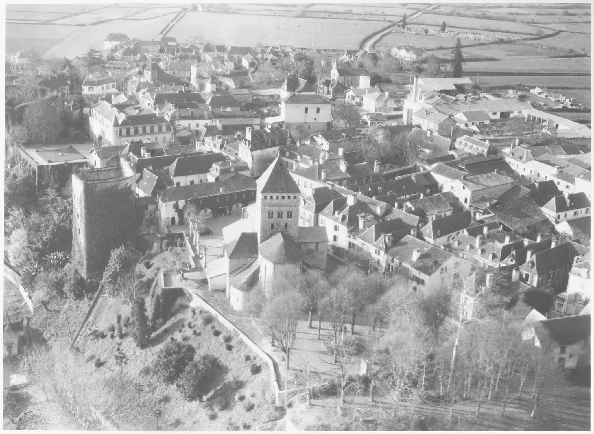 Château vicomtal et église Saint-André