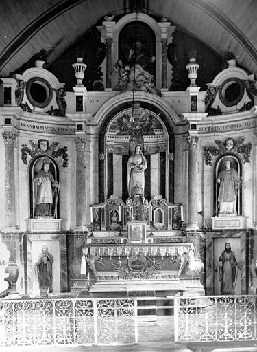 Chapelle Notre-Dame-de-Manéguen et fontaine