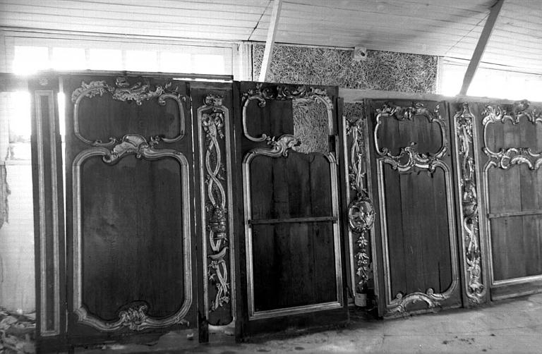 Boiseries, panneaux déposés