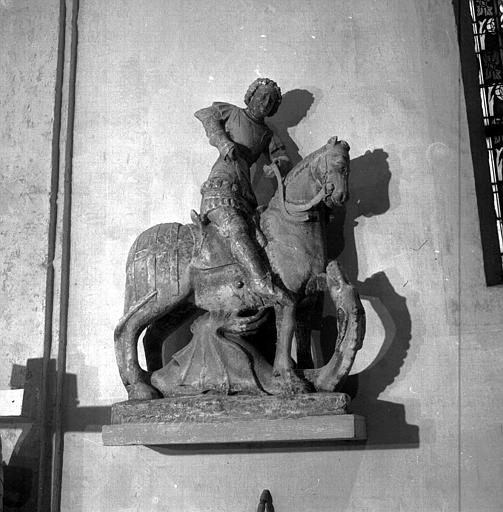 Groupe équestre en pierre - © Ministère de la Culture (France), Médiathèque du patrimoine et de la photographie, diffusion RMN-GP