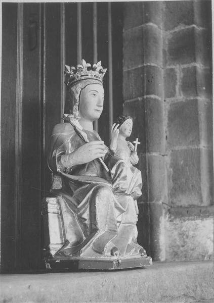 statue : Vierge à l'enfant, vue générale