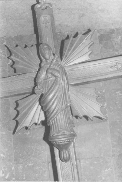 croix de procession : sainte Lucie, détail