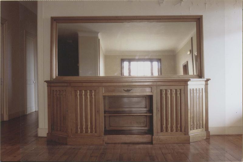 buffet (armoire-dressoir), vue générale - © Ministère de la Culture (France), Médiathèque du patrimoine et de la photographie (objets mobiliers), tous droits réservés