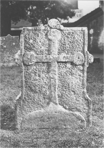 stèle tabulaire, revers, vue générale