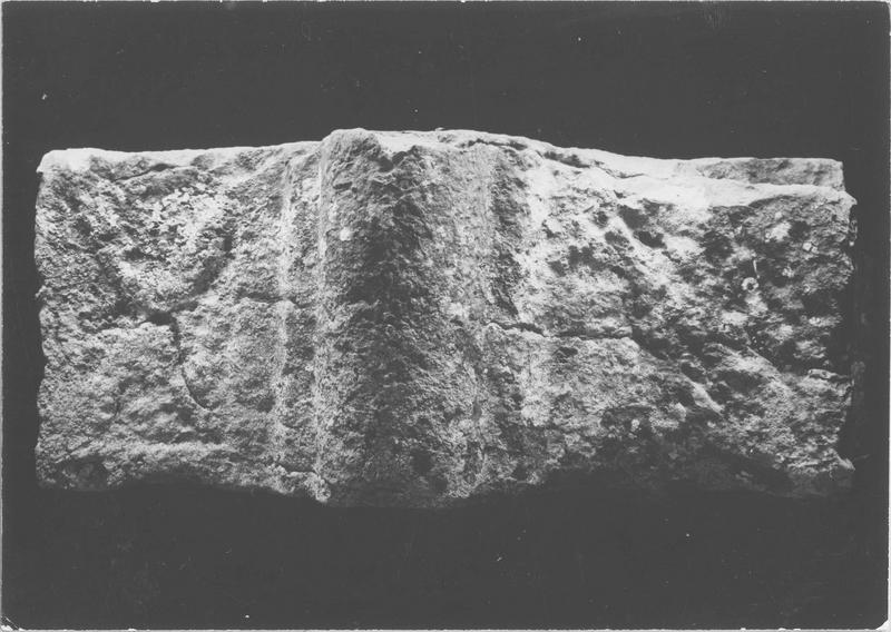 stèle tabulaire, vue générale du dessus