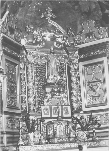 autel, retable, tabernacle, statue : saint Polycarpe (maître-autel), vue partielle